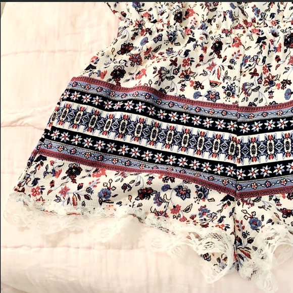 Floral romper - Picture 4 of 6